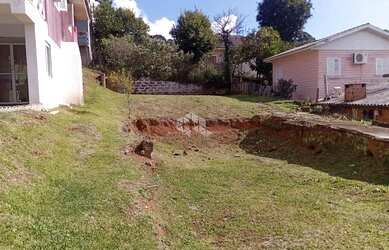 Imagem 7: Terreno 300 M², pronto para construir, localizado no Bairro Dutra Gramado...
