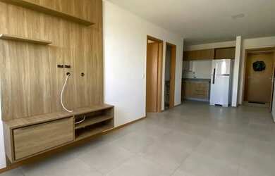 Imagem: O apartamento possui 1 Dormitório, 1 Banheiro, 1 Vaga na garagem