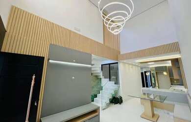 Imagem: A casa possui 4 Dormitórios, 4 Banheiros, 3 Vagas na garagem