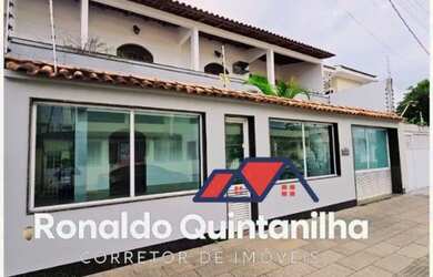 Imagem: O apartamento possui 3 Dormitórios, 1 Banheiro, 2 Vagas na