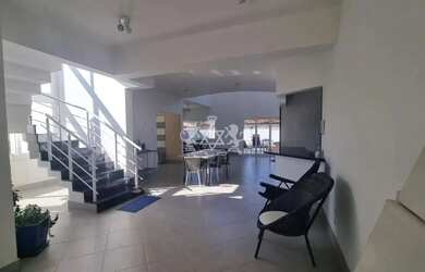 Imagem 13: Sobrado alto padrão, Praia das Palmeiras 2 minutos da praia