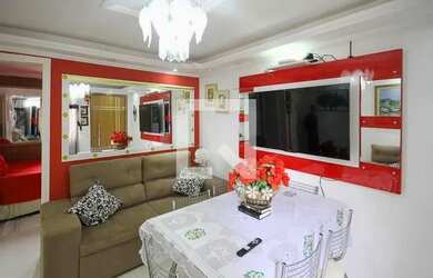 Imagem: O apartamento possui 2 Dormitórios, 1 Banheiro, 1 Vaga na garagem