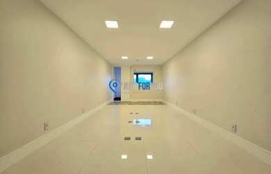 Imagem: O depósito para alugar possui 1 Vaga na garagem e 36m² de