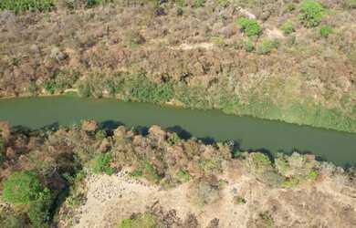 Imagem: A fazenda possui 200m² de Área e está localizado em Arinos