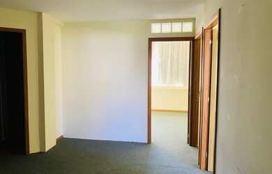 Imagem 2: Conjunto com três salas em esquina, na Itaqui com a João Abott