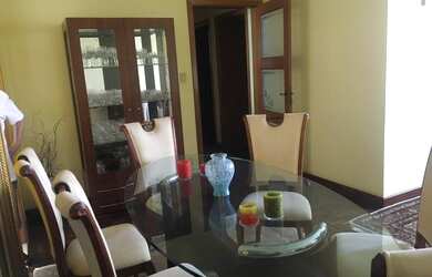 Imagem: O apartamento possui 2 Dormitórios, 1 Banheiro, 2 Vagas na