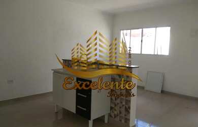 Imagem: A casa possui 2 Dormitórios, 1 Banheiro, 2 Vagas na garagem