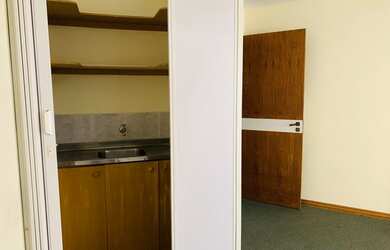 Imagem 4: Conjunto com três salas em esquina, na Itaqui com a João Abott