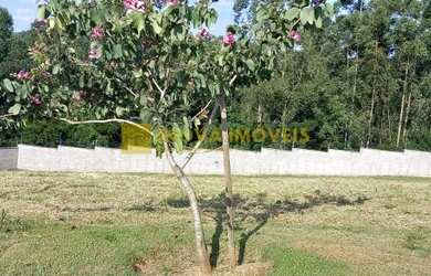 Imagem: O terreno possui 1334m² de Área e está localizado em Loteamento