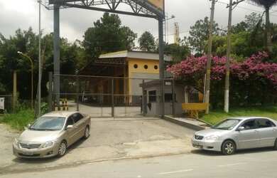 Imagem: O depósito possui 1000m² de Área e está localizado em Jardim