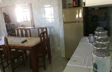 Imagem 9: Vendo casa. Varanda, Imóvel novo, 200m² de Áreae4 Vagas na garagem