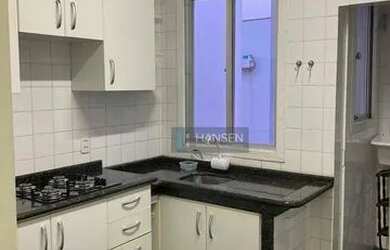 Imagem: O apartamento possui 3 Dormitórios, 1 Banheiro, 1 Vaga na garagem