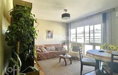 Imagem: O apartamento possui 3 Dormitórios, 2 Banheiros, 1 Vaga na