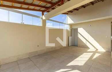 Imagem: O apartamento na cobertura possui 2 Dormitórios, 1 Banheiro