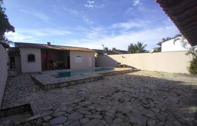 Imagem: Casa para venda com 200 metros quadrados com 3 quartos