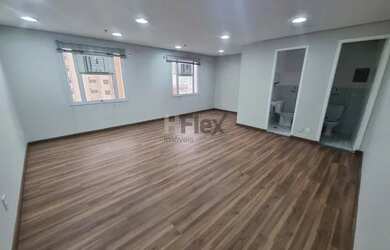 Imagem: O depósito possui 1 Vaga na garagem e 30m² de Área e está