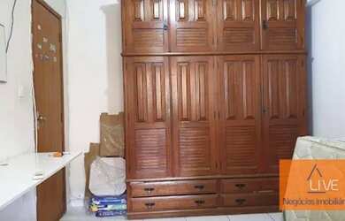 Imagem: A casa possui 3 Dormitórios, 2 Banheiros, 1 Vaga na garagem