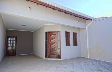 Imagem: A casa possui 3 Dormitórios, 4 Banheiros, 4 Vagas na garagem