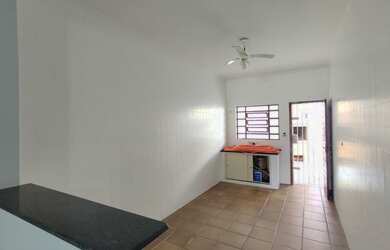 Imagem 6: Casa para venda tem 74 metros quadrados com 2 quartos em Balneario Itaguai...