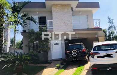 Imagem: A casa em condomínio possui 4 Dormitórios, 5 Banheiros, 5