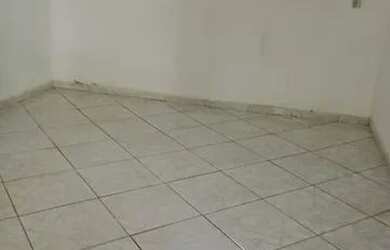 Imagem 2: Aluga-se casa. Varanda, 2 Vagas na garageme3 Dormitórios