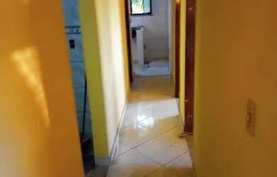 Imagem: A casa possui 3 Dormitórios, 2 Banheiros e está localizado