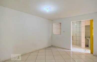 Imagem: A casa possui 1 Dormitório, 1 Banheiro, 46m² de Área e está