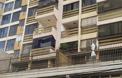 Imagem: O apartamento possui 3 Dormitórios, 2 Banheiros, 1 Vaga na