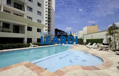 Imagem: O studio possui 2 Dormitórios, 1 Banheiro, 1 Vaga na garagem