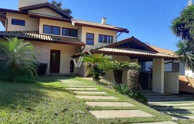 Imagem: A casa em condomínio possui 3 Dormitórios, 5 Banheiros, 4