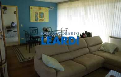 Imagem: O apartamento possui 3 Dormitórios, 2 Banheiros, 3 Vagas na