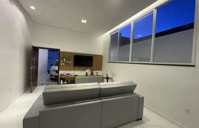 Imagem: A casa possui 3 Dormitórios, 2 Banheiros, 145m² de Área e