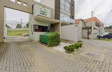 Imagem: O apartamento possui 3 Dormitórios, 1 Banheiro, 1 Vaga na garagem