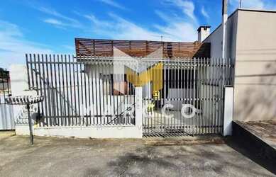 Imagem: A casa possui 2 Dormitórios, 2 Banheiros e 139m² de Área