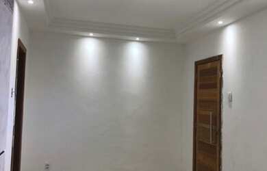 Imagem: A casa possui 2 Dormitórios, 1 Banheiro, 1 Vaga na garagem