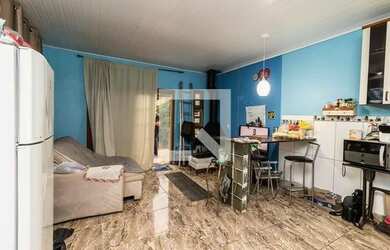 Imagem: A casa possui 2 Dormitórios, 1 Banheiro e 70m² de Área e