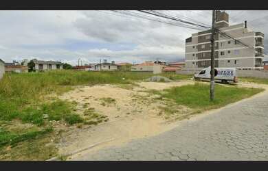 Imagem: O terreno possui 1.110m² de Área e está localizado em Ponte