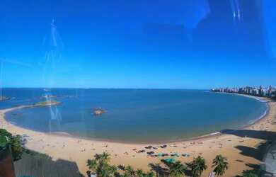 Imagem: O apartamento possui 4 Dormitórios, 5 Banheiros, 4 Vagas na