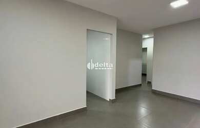 Imagem 3: Casa em condomínio com 3 quartos sendo 1 suíte disponível para venda...