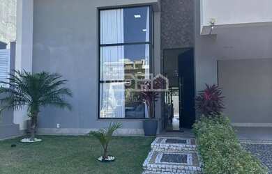 Imagem: A casa em condomínio possui 3 Dormitórios, 2 Banheiros, 4