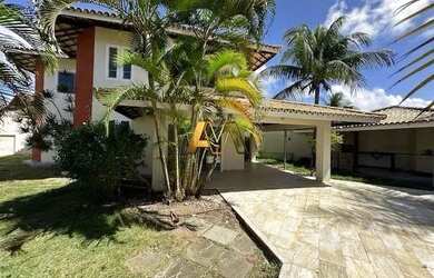 Imagem: A casa em condomínio possui 4 Dormitórios, 5 Banheiros, 3