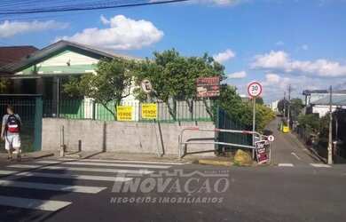 Imagem: O terreno possui 210m² de Área e está localizado em Cruzeiro