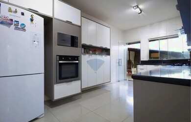 Imagem 5: 780M², 5 QUARTOS, 3 BANHEIROS, SALA AMPLA, CHURRASQUEIRA E JARDIM. VICENTE...