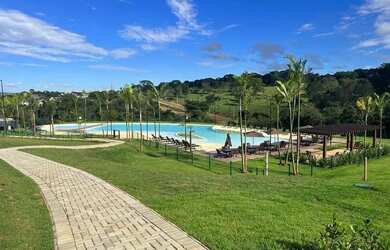 Imagem: O terreno possui 404m² de Área e está localizado em Jardins