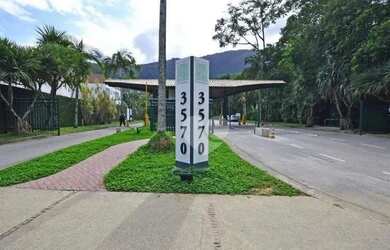 Imagem: O terreno possui 854m² de Área e está localizado em Itanhangá