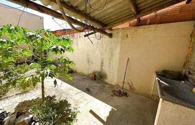 Imagem 8: Casa em Montes Claros, no bairro Vera Cruz, à venda