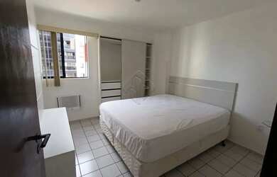 Imagem: O apartamento possui 1 Dormitório, 1 Banheiro, 1 Vaga na garagem