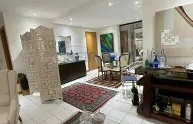 Imagem: O apartamento possui 4 Dormitórios, 3 Banheiros, 2 Vagas na