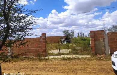 Imagem: O terreno possui 522m² de Área, Churrasqueira e Guarda roupa