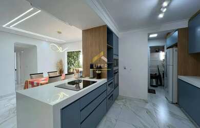 Imagem: O apartamento possui 3 Dormitórios, 3 Banheiros, 2 Vagas na